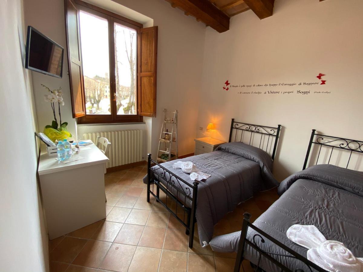 Locanda Della Pieve Pievebovigliana Exteriör bild