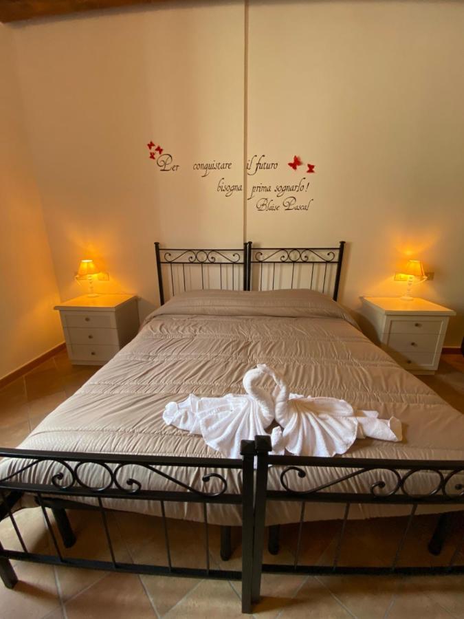 Locanda Della Pieve Pievebovigliana Exteriör bild