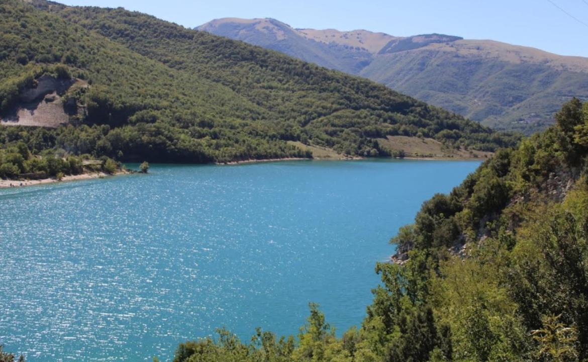 Locanda Della Pieve Pievebovigliana Exteriör bild