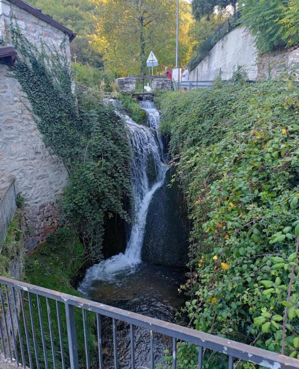 Locanda Della Pieve Pievebovigliana Exteriör bild